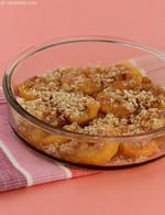 Indian style Peach Crumble recipe | Eggless peach crumble |