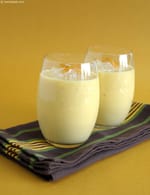 Peach Pineapple Smoothie (burgers and Smoothies Recipe)