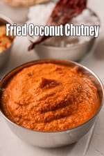 fried coconut chutney | roasted coconut chutney | South Indian nariyal chutney |
