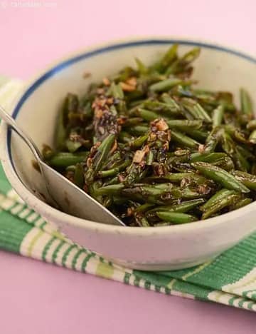 French Beans With Garlic Recipe (French Beans Stir Fry)