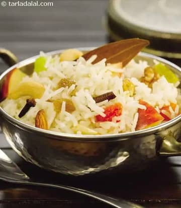 Kashmiri Fruit Stir-Fry Rice Recipe (Stir Fry Recipes)