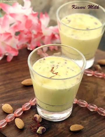 Kesar Milk Recipe (Kesar Doodh)
