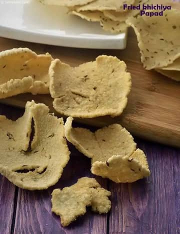 Khichiya Papad Recipe (Fried Khichiya Papad)