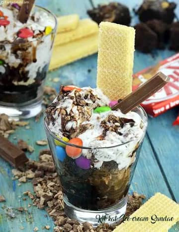 Kit-Kat Ice-Cream Sundae Recipe