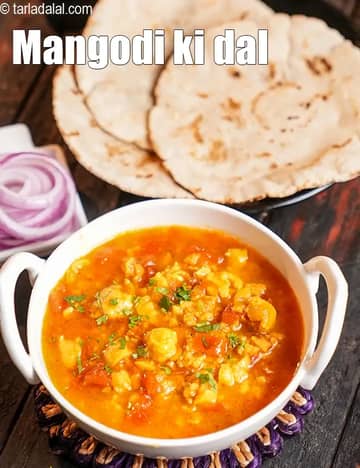 Mangodi Ki Dal Recipe (Rajasthaniâ Mangodi Ki Dal)