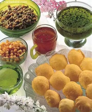 Pani Puri Delight Recipe (Indian Chaat Recipes)