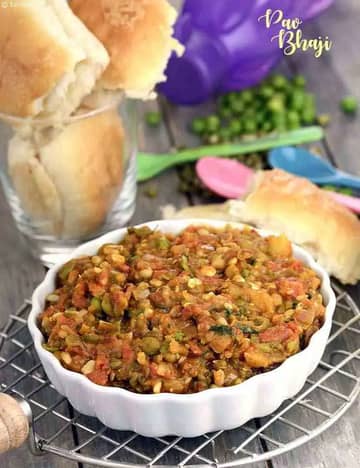 Pav Bhaji ( Tiffin Treats) Recipe