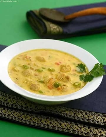 Soya Mutter Ki Kadhi Recipe (Curries Recipes)