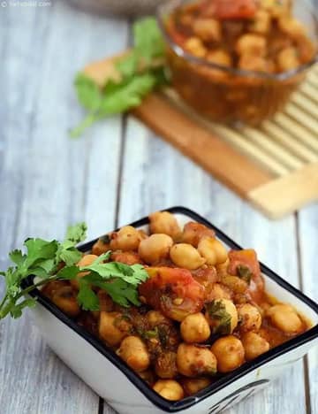 Spicy Chole Recipe (Jain Recipes)