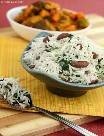 Bean And Spinach Rice Recipe (Lebanese Recipes)