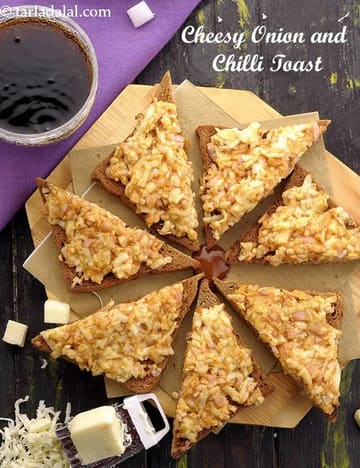 Cheesy Onion And Chilli Toast Recipe