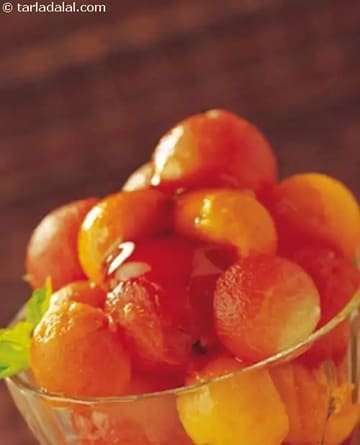 Melon And Papaya Scoops In Honey Ginger Dressing Recipe