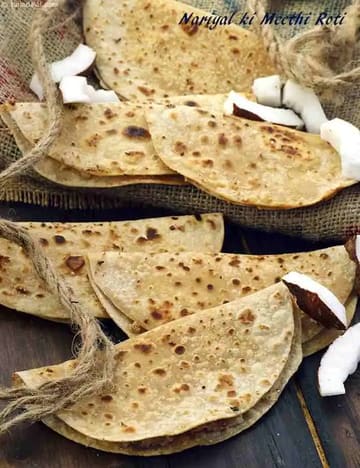 Nariyal Ki Meethi Roti Recipe (Sweet Jain Coconut Roti)