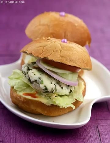 Nutritious Paneer Tikki Burger Recipe