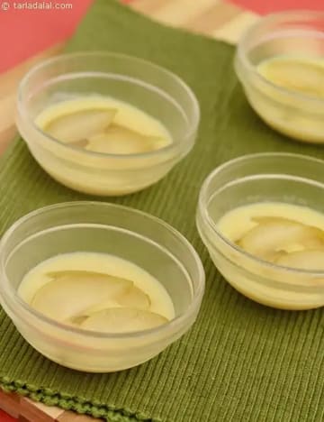 Pears With Low Fat Custard Recipe (Low Cholesterol Recipes)