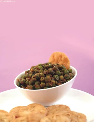 Quick Green Peas Snack Recipe (Indian Recipes)