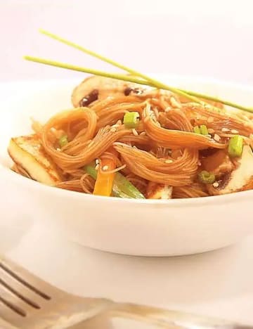 Spicy Stir- Fried Rice Noodles Recipe (Noodle Recipes)