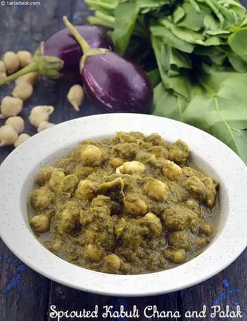 Sprouted Kabuli Chana And Palak Sabzi Recipe