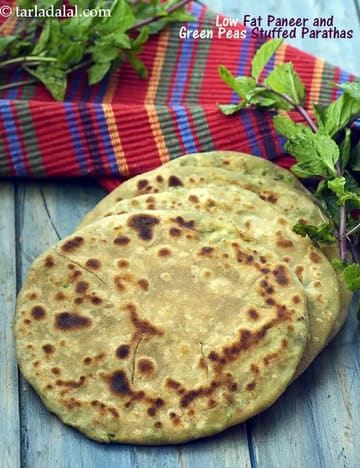 Low Fat Paneer And Green Peas Stuffed Paratha Recipe