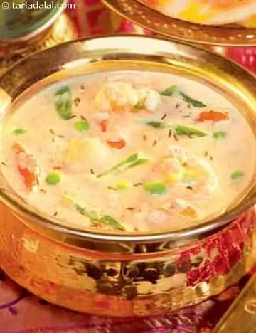Vegetables In Creamy Sauce ( Microwave ) Recipe