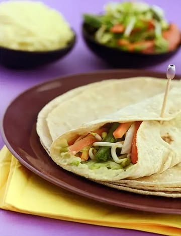 Whole Wheat Salad Hummus Wrap Recipe (Low Cholesterol Foods)