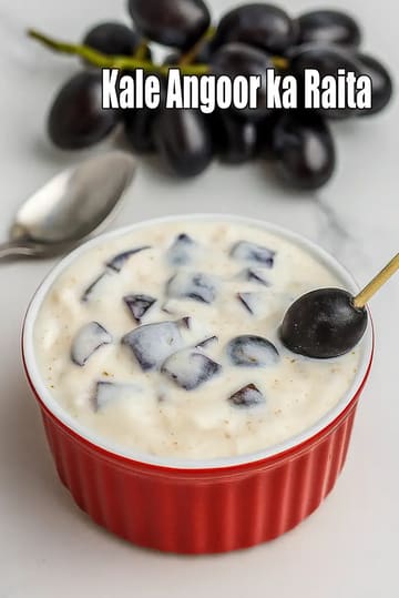 Kale Angoor Ka Raita Recipe