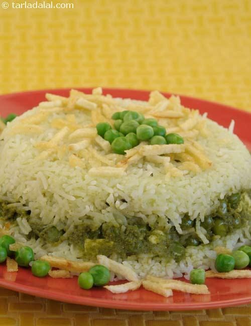 Baked Rice with Green Curry recipe, Indian Recipes | Tarla Dalal