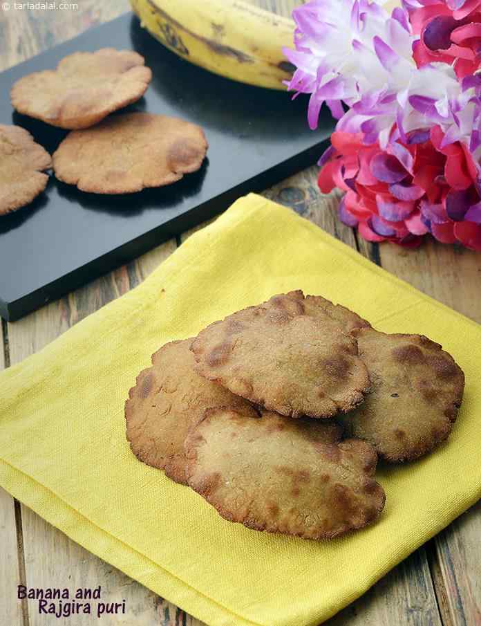 Banana and Rajgira Puri, Upvaas Recipe | Tarla Dalal