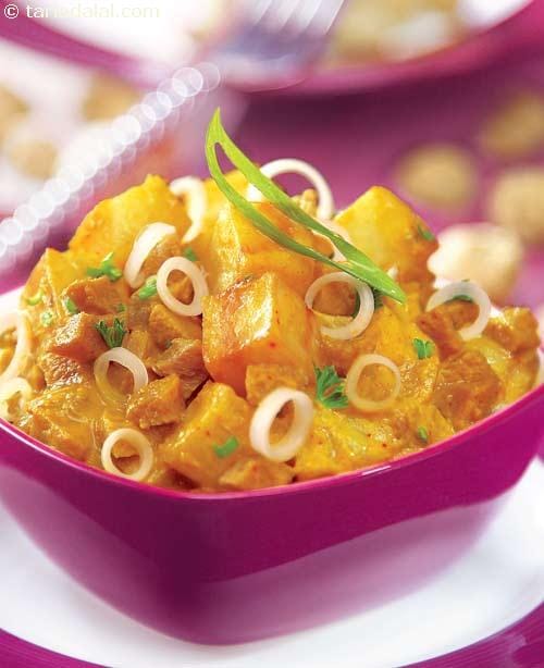 Bengali Style Soya Subzi | Tarla Dalal