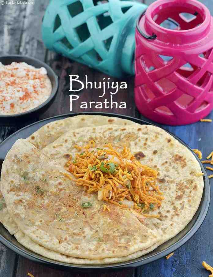 Bhujiya Paratha, Aloo Bhujia Paratha | Tarla Dalal