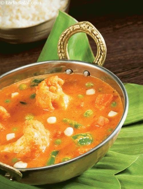 Chettinad Curry ( South Indian Recipes ) | Tarla Dalal