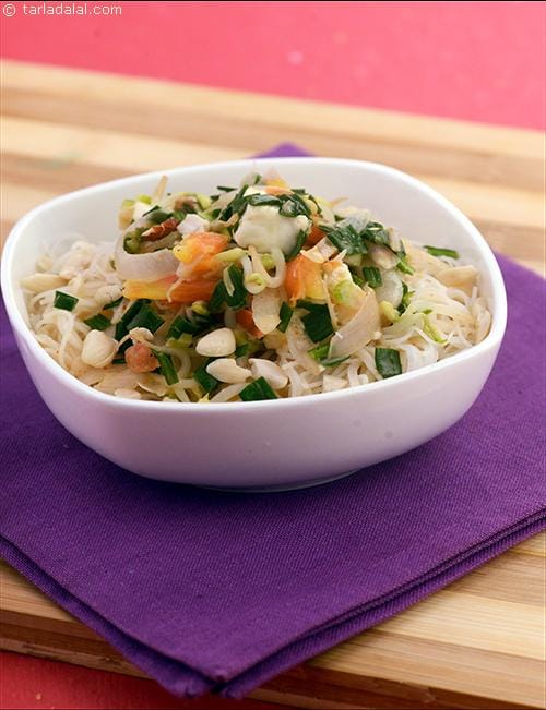 Coconut Recipe (Tofu And Bean Sprouts Rice Noodles) | Tarla Dalal