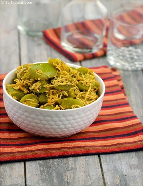 Green Tomato and Bhujia Vegetable | Tarla Dalal