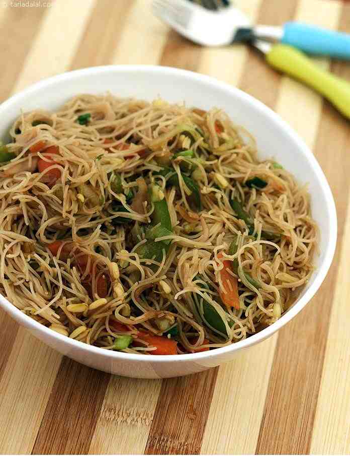 Hakka Rice Noodles | Tarla Dalal