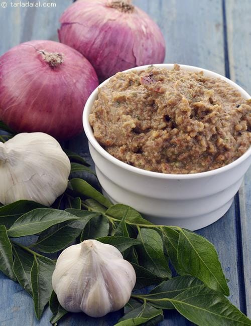 Horsegram Chutney, Kollu Thogiyal, Kollu Chutney | Tarla Dalal