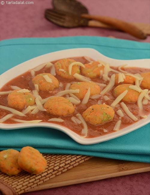 Piedmontese Gnocchi with Tomato and Red Wine Sauce | Tarla Dalal