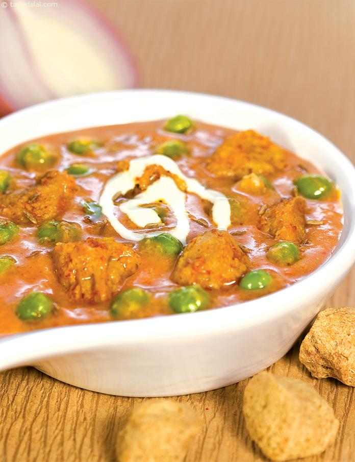 Soya Mutter Pasanda | Tarla Dalal