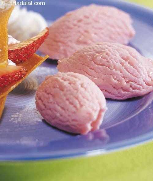 Sugarfree Strawberry Ice-cream | Tarla Dalal
