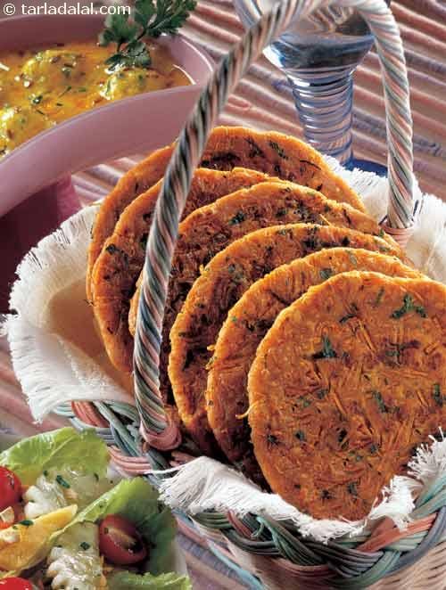 Toasted Methi Rotis | Tarla Dalal