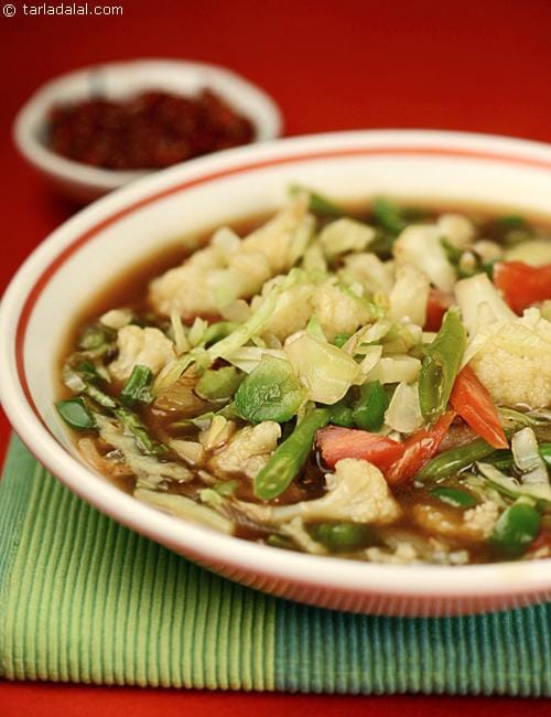 Vegetable Chow - Chow | Tarla Dalal