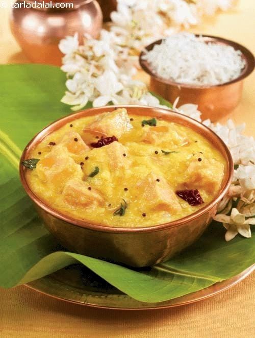 Yam Kalan, Kerala Curry | Tarla Dalal