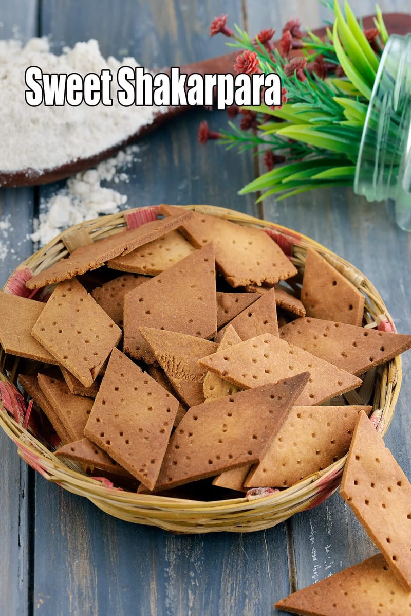 Sweet Shakarpara recipe |  Baked Sweet Shakar Para | Meetha Shankarpali | Shakkar Pare | | Tarla Dalal