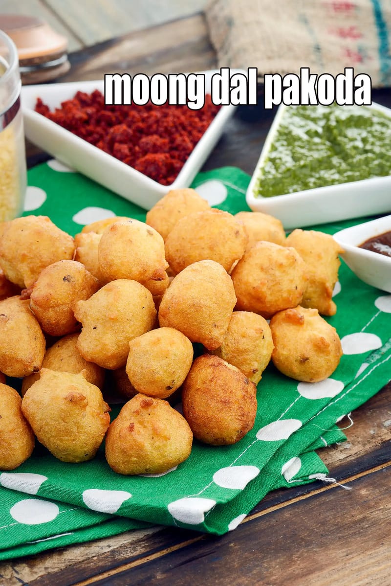 Moong dal pakoda recipe | moong dal bhajiya | Mumbai street moong dal pakora | roadside pakora | | Tarla Dalal