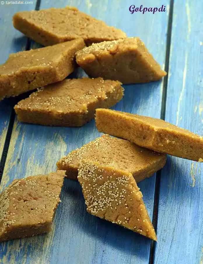 Golpapdi Recipe (Microwave Golpapdi)