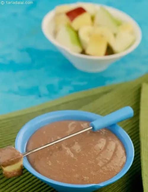 Low Fat Chocolate Fondue With Fruits Recipe