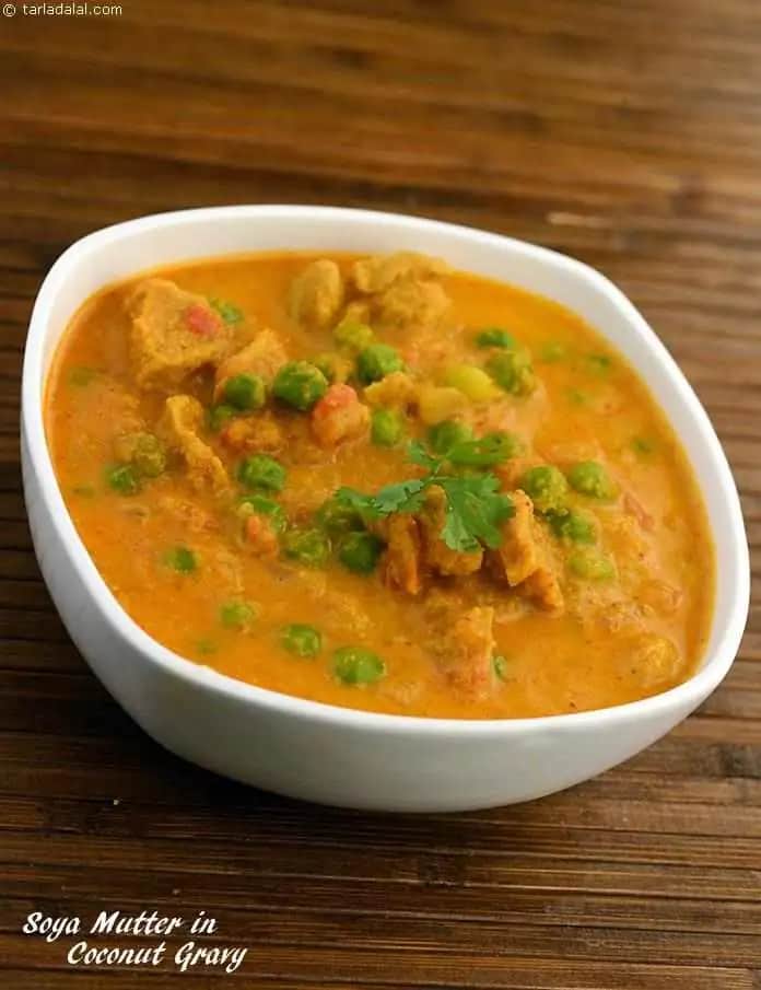 Soya Mutter In Coconut Gravy Recipe