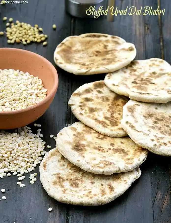 Stuffed Urad Dal Bhakri Recipe