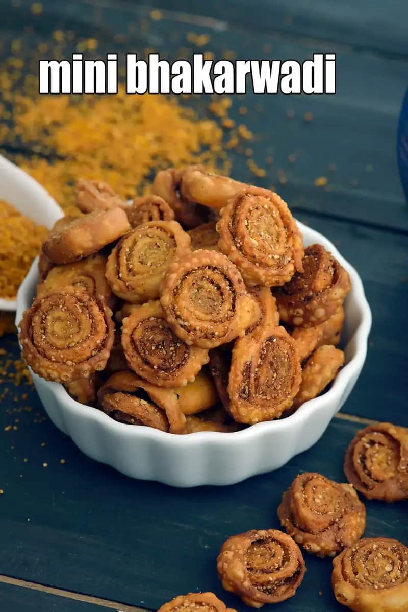 Mini Bhakarwadi Recipe