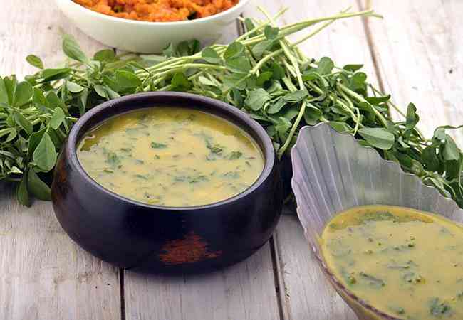 9 Benefits of Fenugreek Leaves + Healthy Indian Methi leaves Recipes