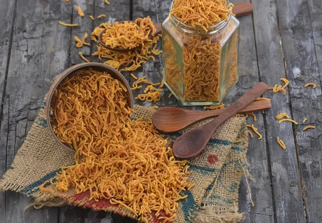  Aloo Bhujia, Potato Sev, Jar Snack